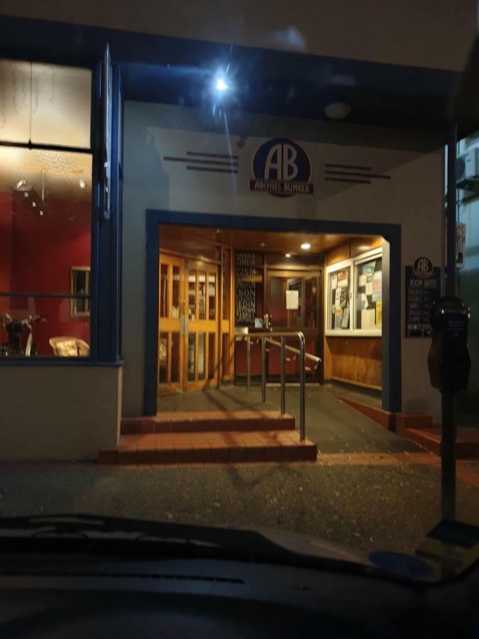 Archies Bunker Affordable Accommodation Napier Bagian luar foto